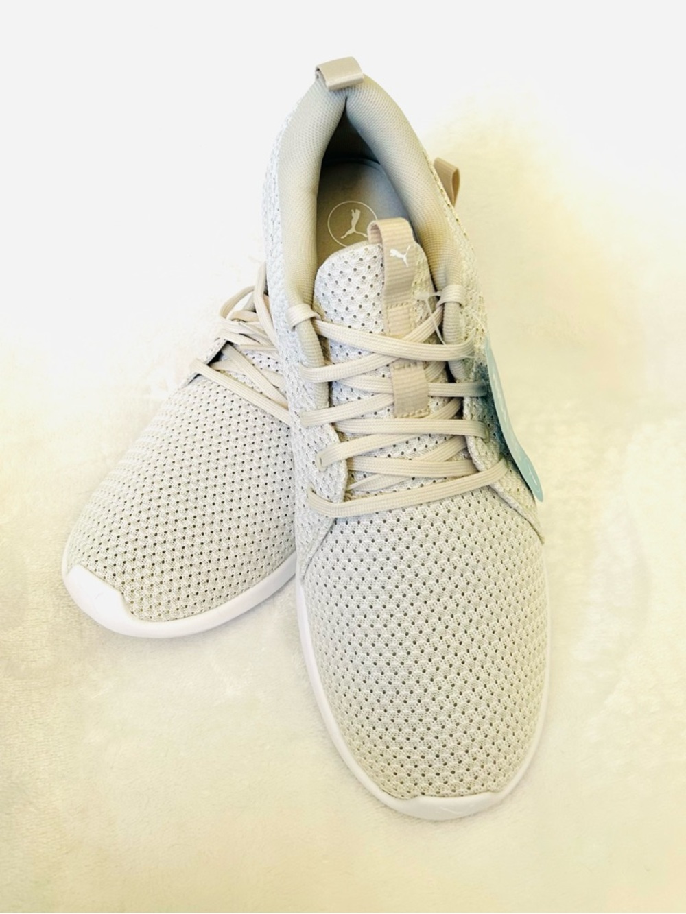NWT MENS SOFT FOAM TAN FABRIC PUMA SNEAKERS